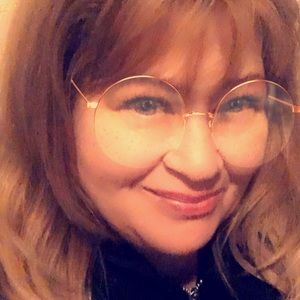 Meet your Posher, Nancy